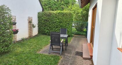 Asunto rauhallisella tasangolla Bernkastel Kues Moselilla