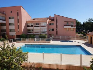 Pool - Cozy Studio-Cabin, Pool Access, 200m from Beach, Sleeps 4 - Argelès-sur-Mer (Argelès-sur-Mer)
