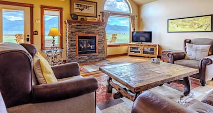 Yellowstone Trail Lodge · Yellowstone National park