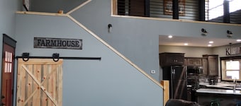 Home away from Home , just minutes from Deadwood.