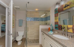 Shower, jetted tub, hair dryer, towels