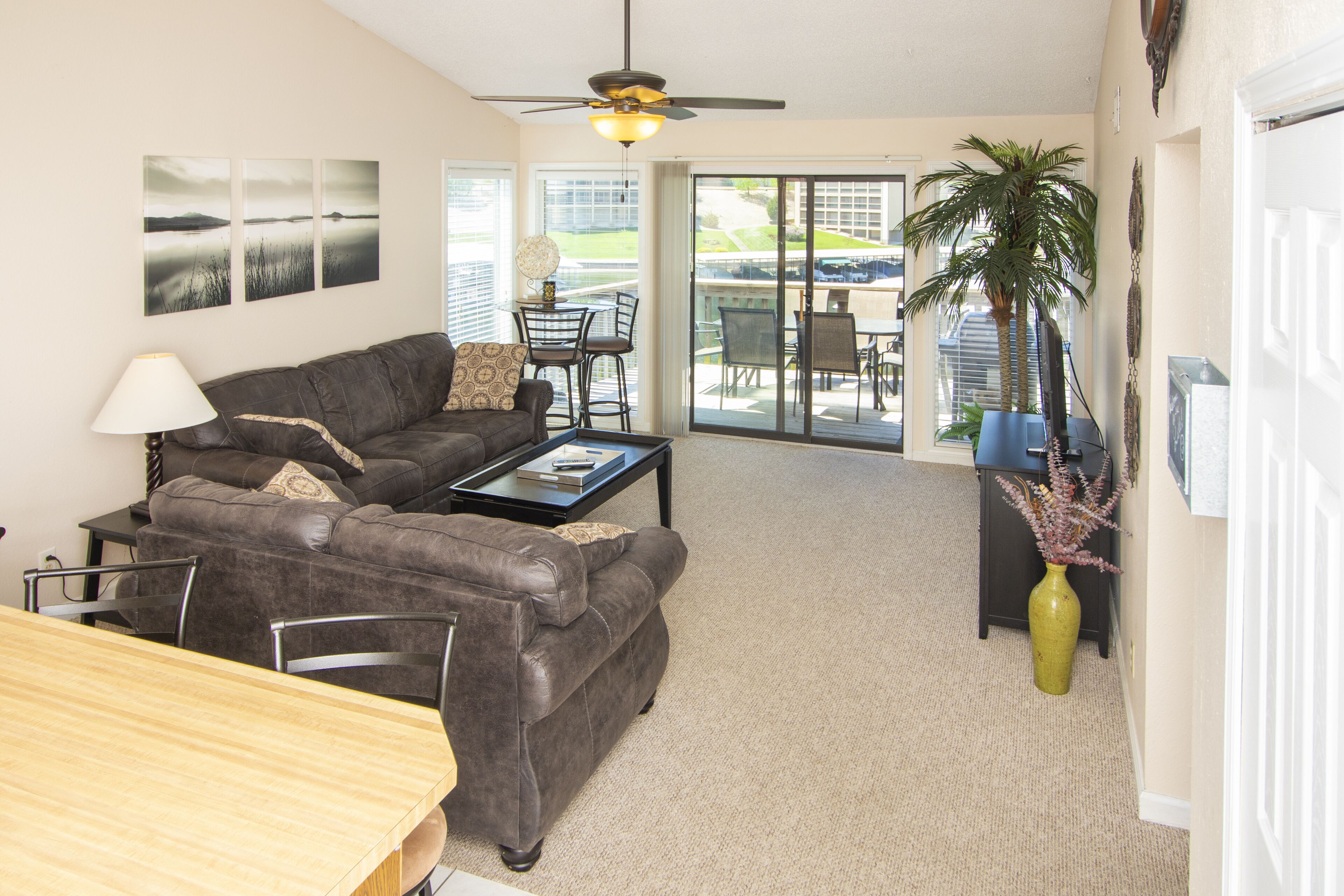 10 Lake Of The Ozarks Vrbo Rentals On The Water TravelAwaits