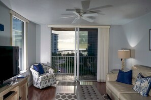 TV, DVD player, books - Amazing Views & Condo! Heated waterfall Pool & Hot Tub, free wifi and parking! (Fort Myers Beach)