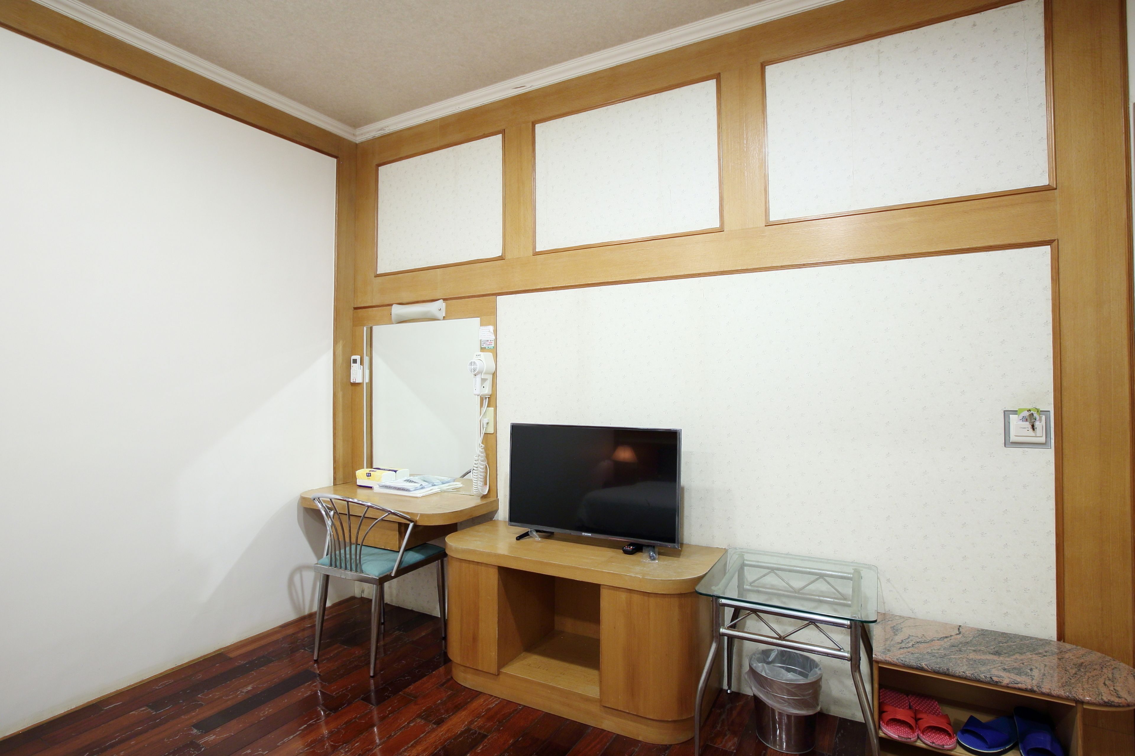 superior double room | desk, blackout curtains, soundproofing, rollaway beds