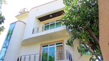 Fachada da propriedade