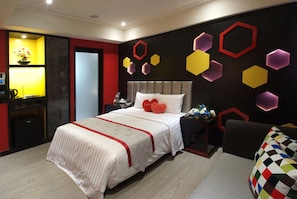 Luxury Double Room | 1 bedroom, desk, blackout curtains, soundproofing - Cai-Lai Hotel (Taoyuan City)