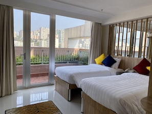 In-room safe, desk, blackout curtains, iron/ironing board - IW Hotel (Kowloon)