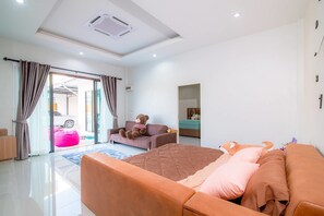 Three Bedrooms - Private Pool Villa  | 3 ห้องนอน, เตียงเสริม/เปล, Wi-Fi ฟรี