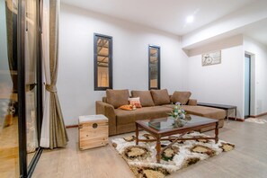 Three Bedrooms - Private Pool Villa  | Área de sala de estar | Smart TV 