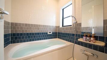 Japanese Style Room | Bathroom