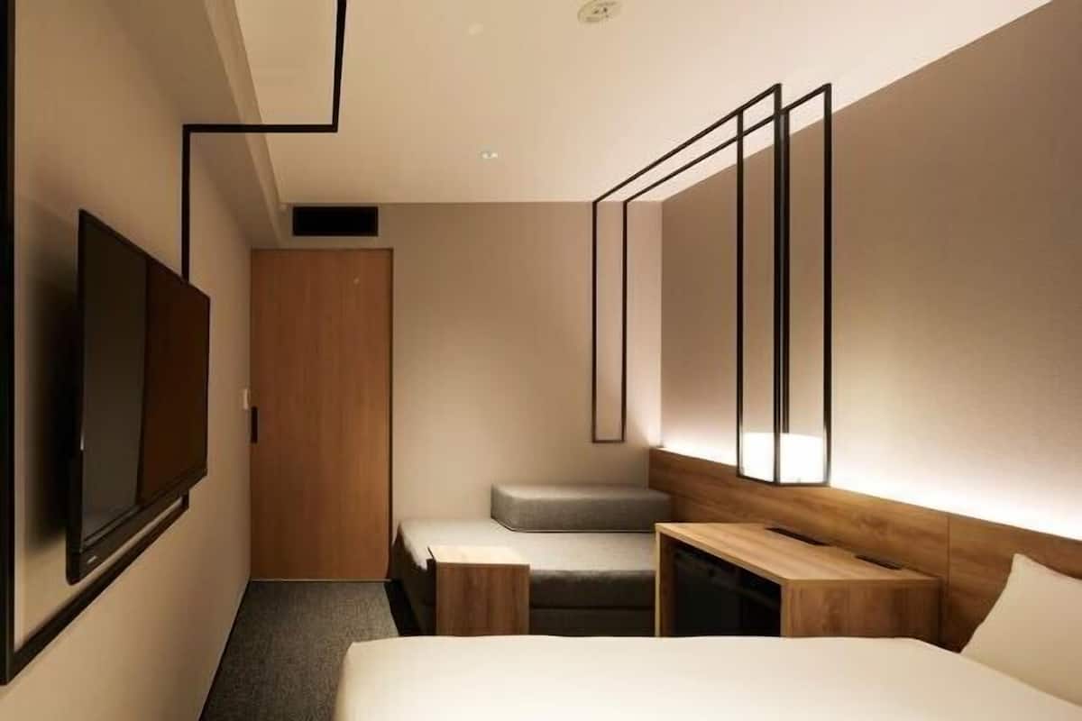 Soundproofing, free WiFi