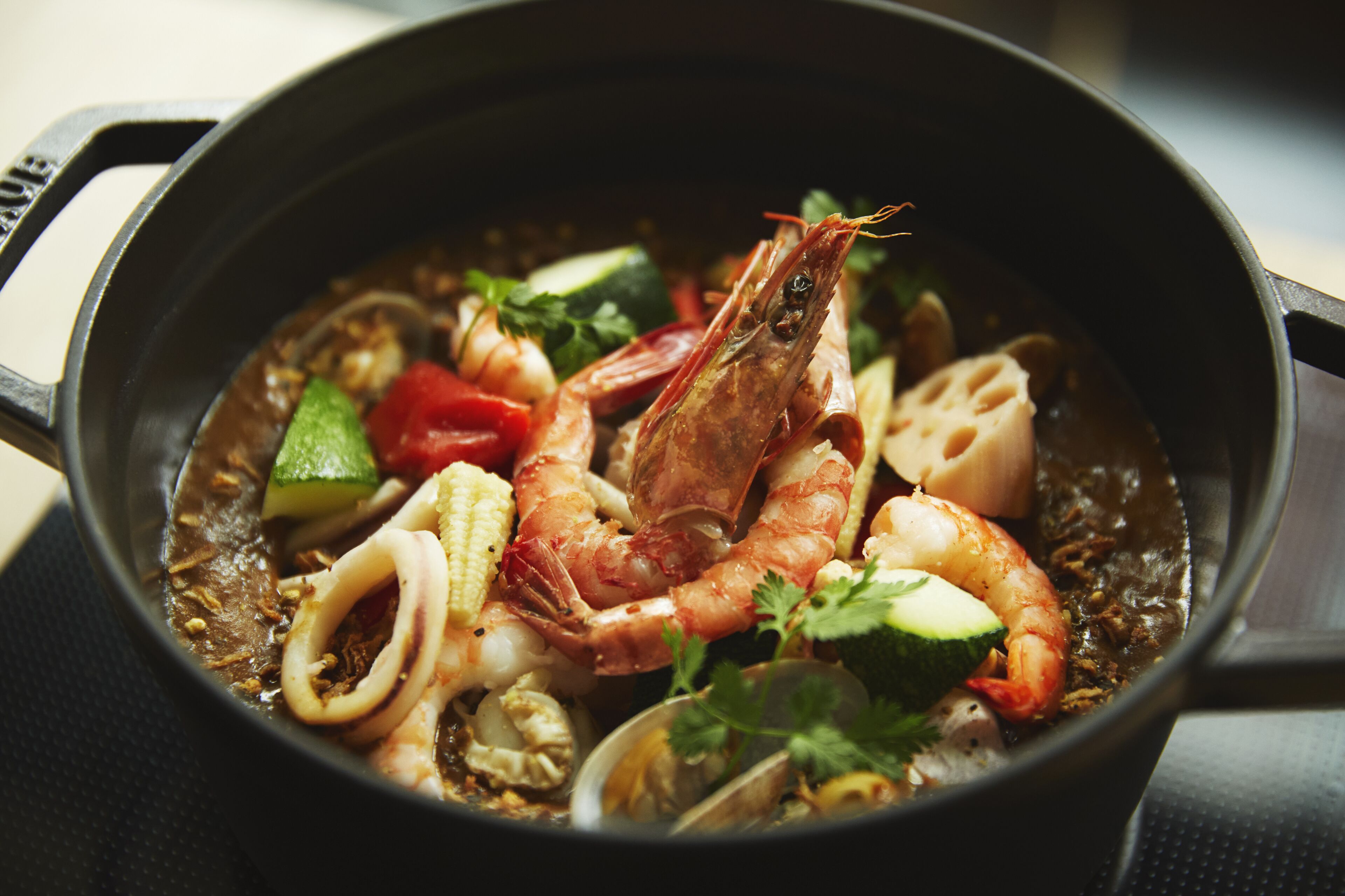 daily buffet breakfast (jpy 1500 per person)