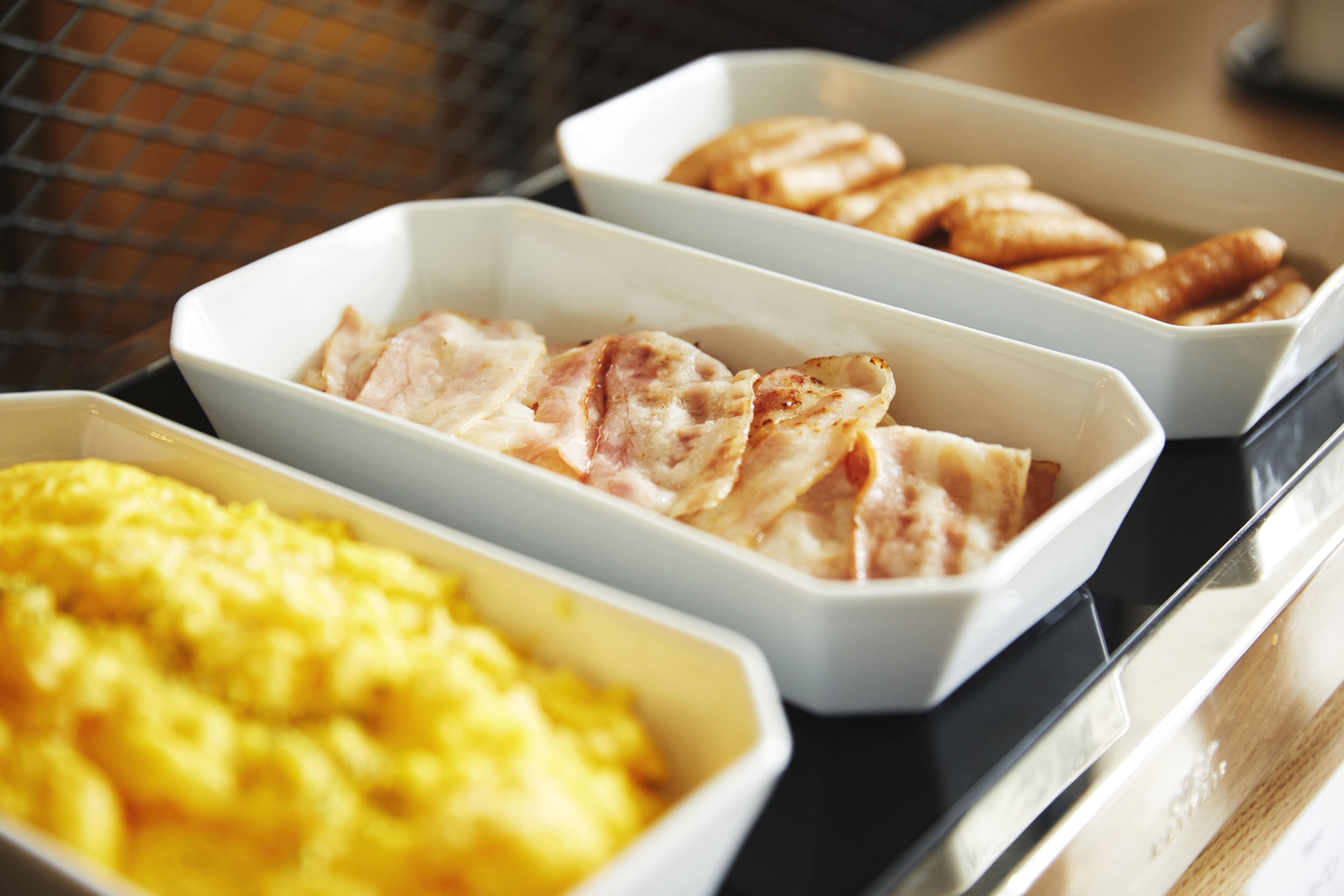 daily buffet breakfast (jpy 1500 per person)