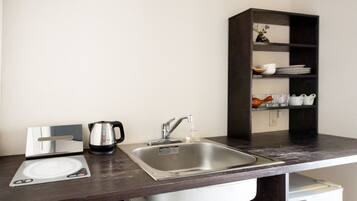 House | Private kitchen | Fridge, microwave, stovetop