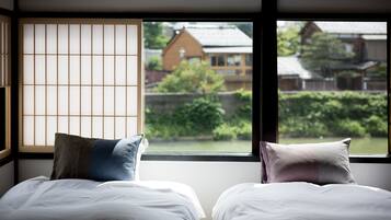 House | Free WiFi, bed sheets