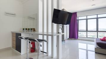 開放式客房, 非吸煙房 | 客廳 | 平面電視