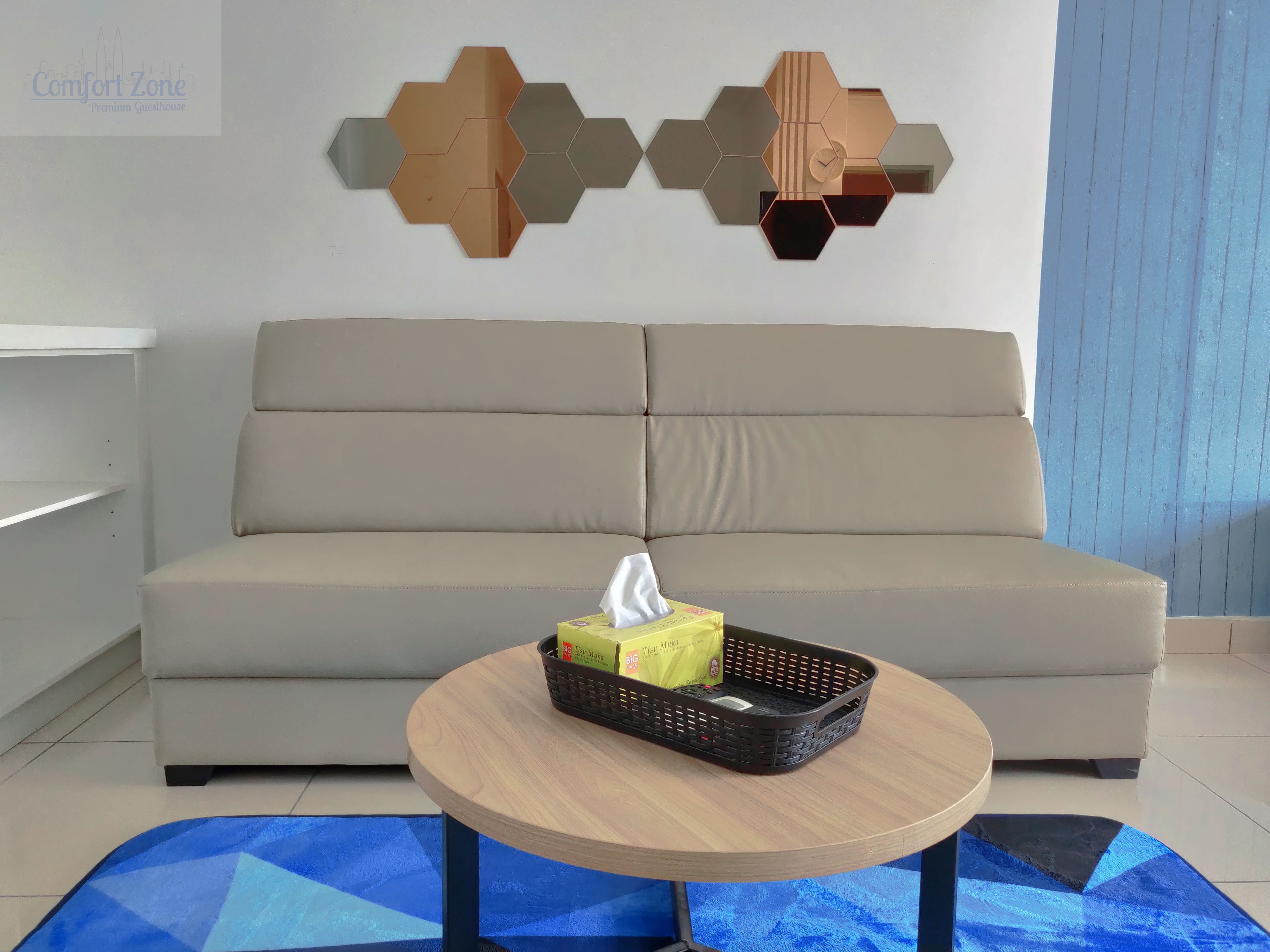 Studio | Peralatan tempat tidur premium, dihias secara berasingan 