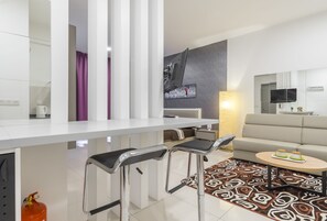 Studio, Non Smoking | Premium bedding, individually decorated, individually furnished, desk - Comfort Zone Premium Guesthouse Evo1 (Bandar Baru Bangi)