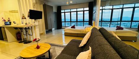 Studio, Non Smoking, Mountain View | Premium bedding, individually decorated, individually furnished, desk