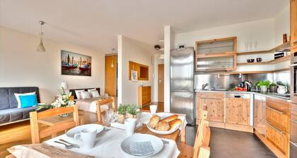 Arkadia 4 Huoneisto Nowe Miastolla Wifi: llä ja Hissi