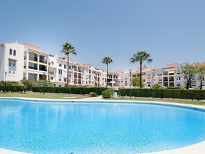 Pool - Modern Gated Apartment near Beach & Puerto Banus (San Pedro de Alcántara)