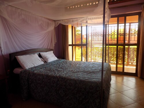 Elgon Heights Motel