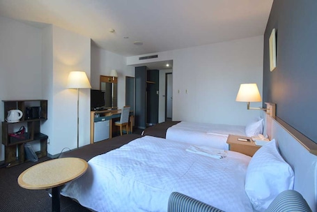 Standard Twin Room, 2 Bedrooms. Blossom Hotel Hirosaki