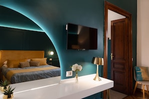 Junior Suite, 1 Bedroom | Premium bedding, down comforters, minibar, in-room safe - La Lepre Felice (Naples)