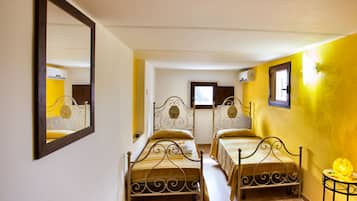 Standard-Doppel- oder -Zweibettzimmer