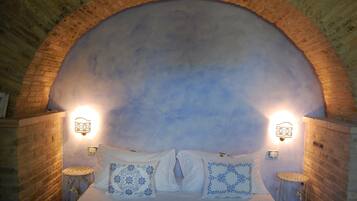 Double or Twin Room, Garden View | Desk, iron/ironing board, free WiFi, bed sheets