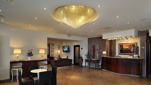 Reception hall - Hotel Bridge (Rimini)