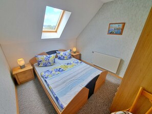 1 Schlafzimmer, Reisekinderbett, WLAN, Bettwäsche