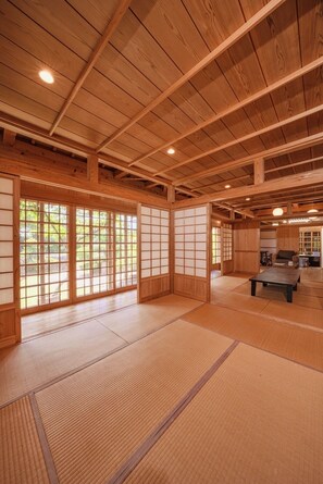 Private Vacation Home, DAIBANYA | Free WiFi, bed sheets
