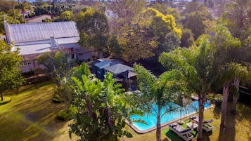 Outdoor pool, sun loungers