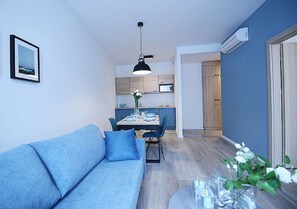 Deluxe Apartment, 1 Bedroom | Living room - Absyntapart -  Stare Miasto (Wroclaw)