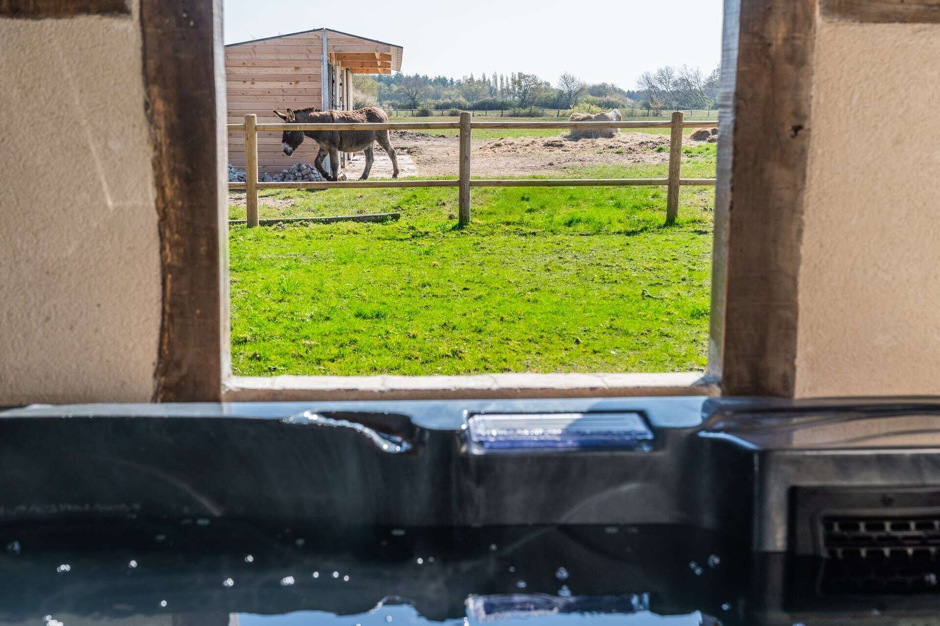 Exclusive Cottage, Ensuite | Spa | Hot tub