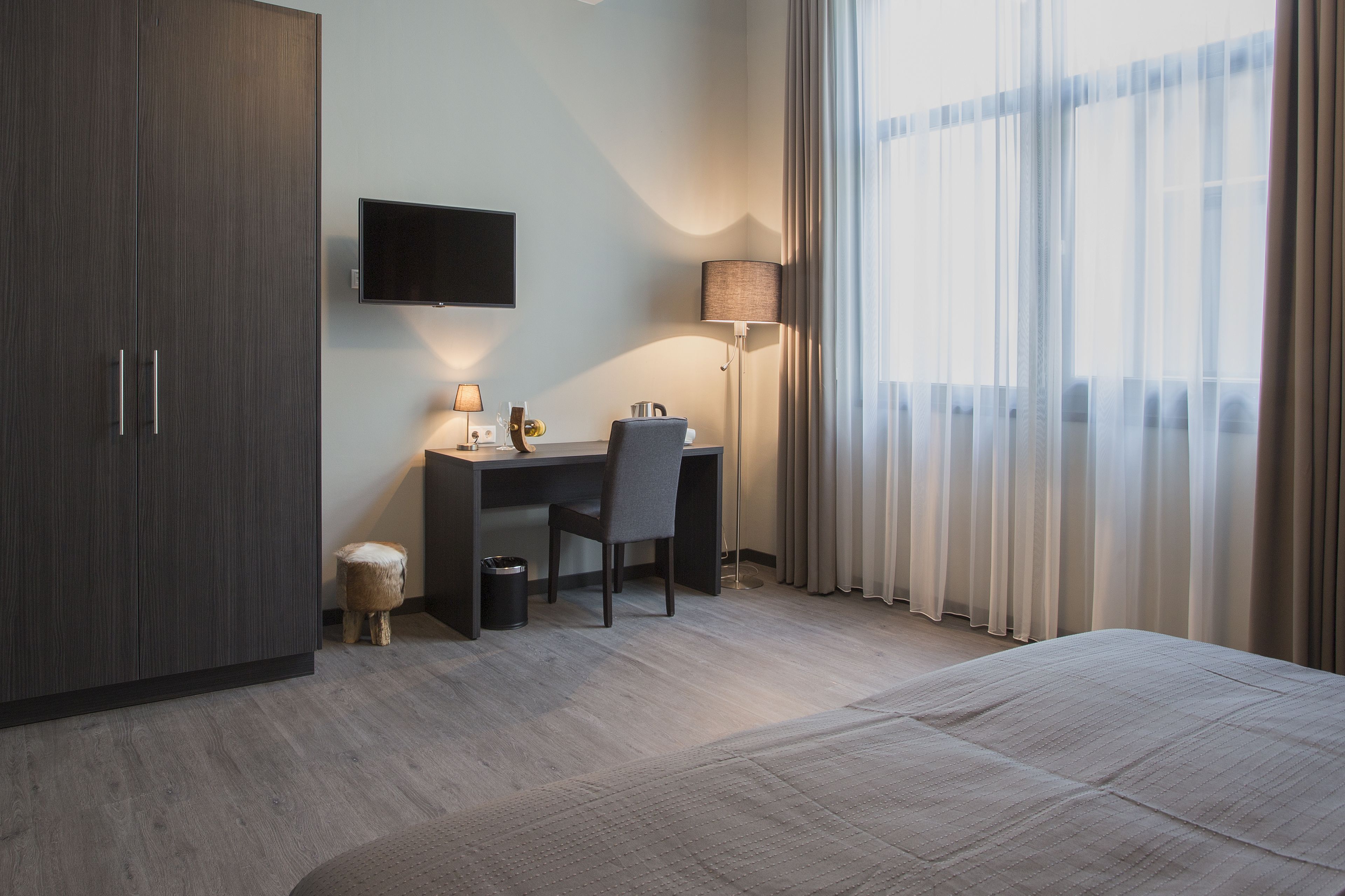 1 bedroom, premium bedding, minibar, in-room safe