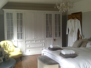 Suite Supérieure (Super King Room) | 2 chambres, draps en coton égyptien, literie de qualité supérieure