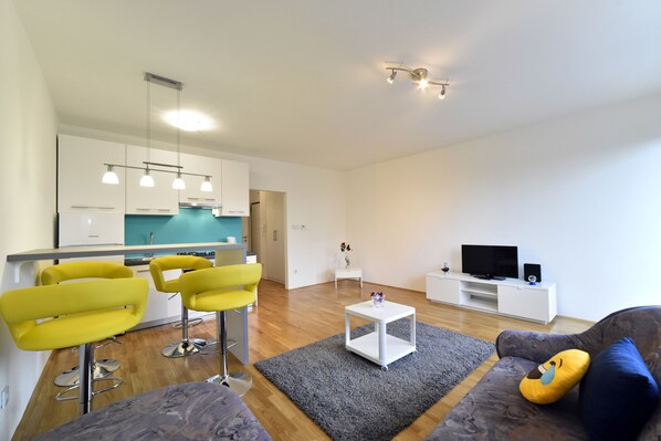 Apartment, Balcony | Living area | Flat-screen TV, Netflix - Apartment 3 HEARTS (Zagreb)