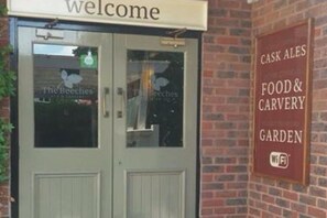 Property entrance - The Beeches (Ashby-de-la-Zouch)