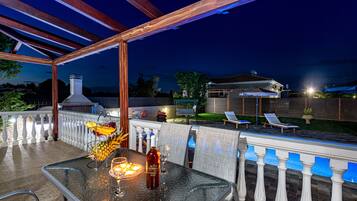 Villa | Terraza o patio