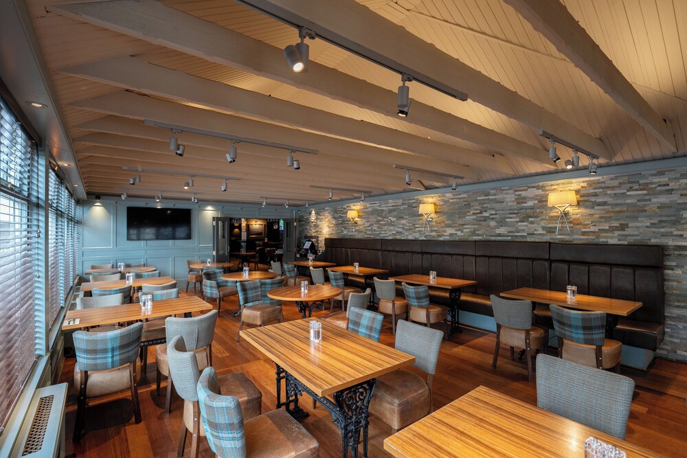 The Dutch Mill Hotel by null