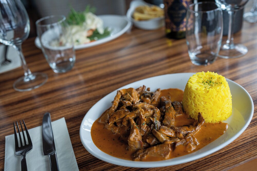 The Dutch Mill Hotel by null