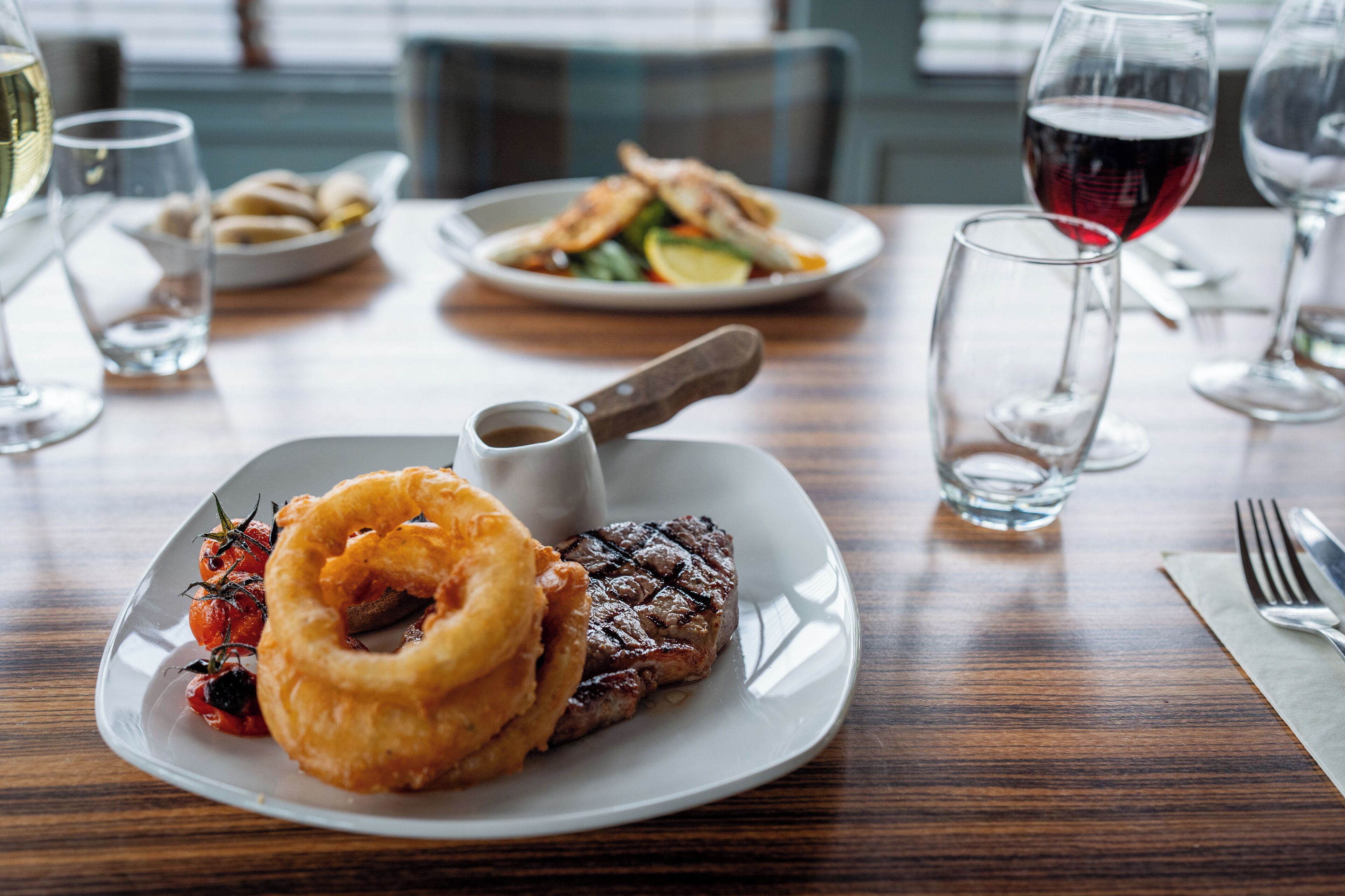 Photo - The Dutch Mill Hotel