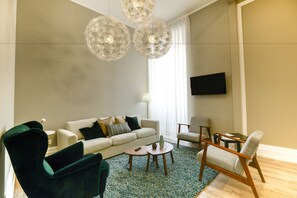 Lobby sitting area - Casa Conforto (Ponta Delgada)