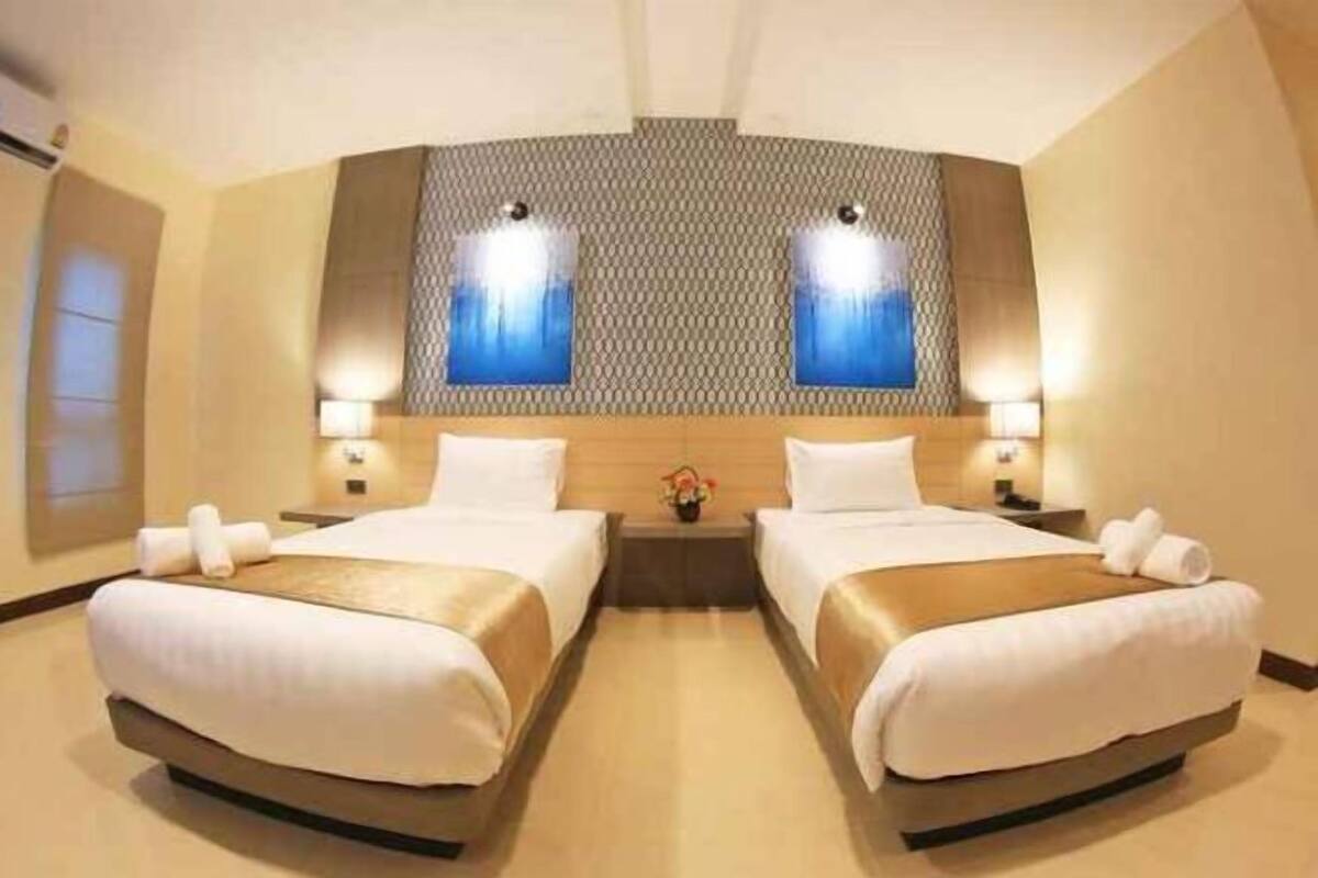 Soundproofing, free WiFi