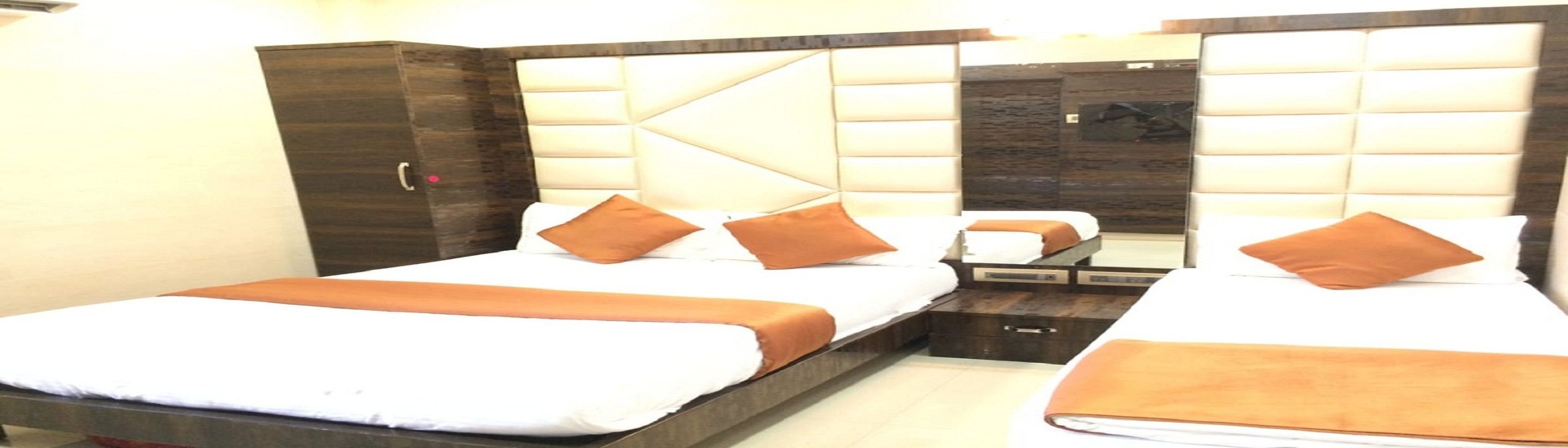 Tremannsrom – deluxe | Ekstrasenger (mot et tillegg) og kablet internett (inkludert)