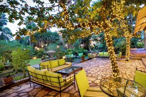 Khuôn viên nơi lưu trú