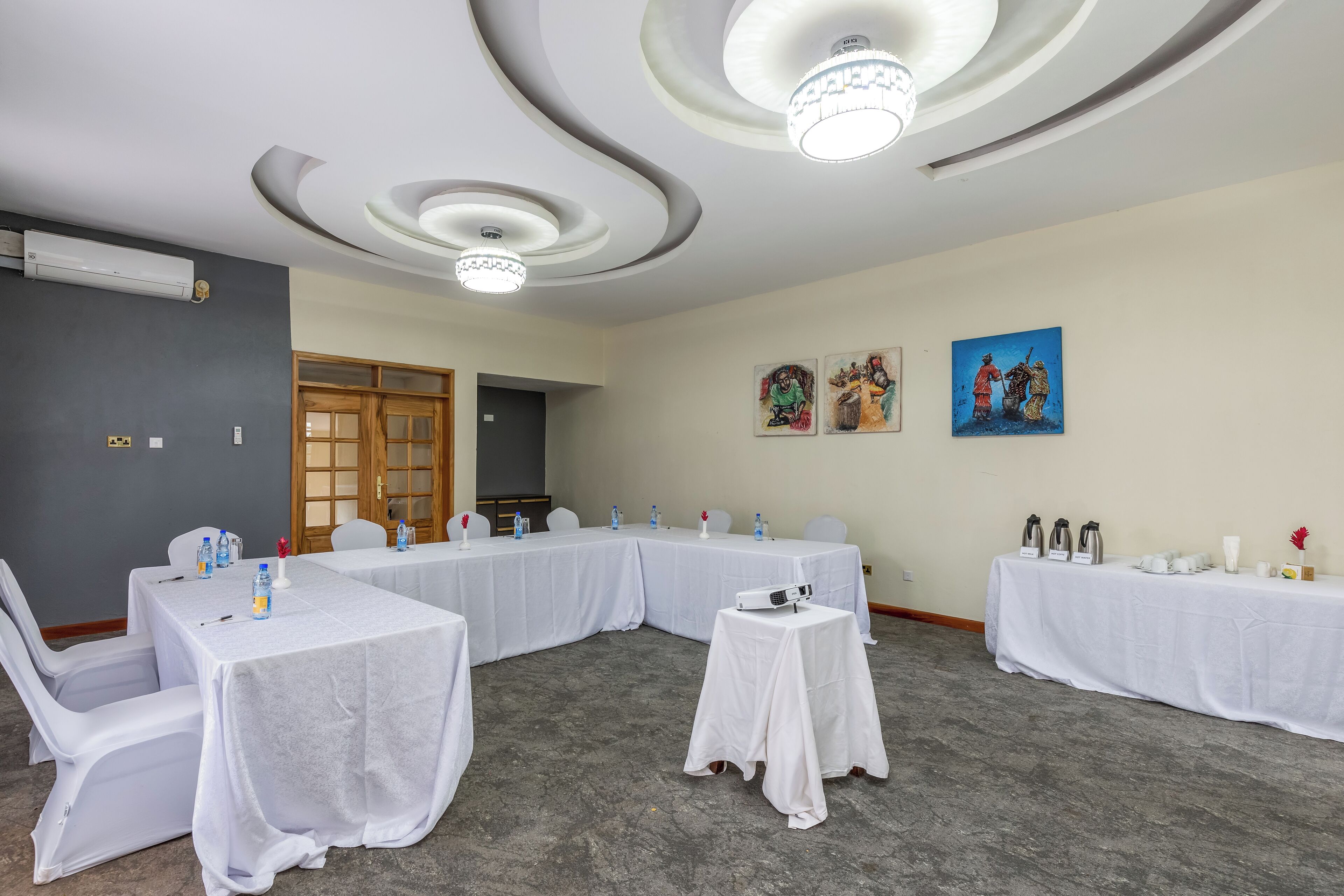 Meeting facility