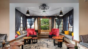 Bar (on property) - The Emin Pasha Hotel & Spa, CityBlue Collection (Kampala)